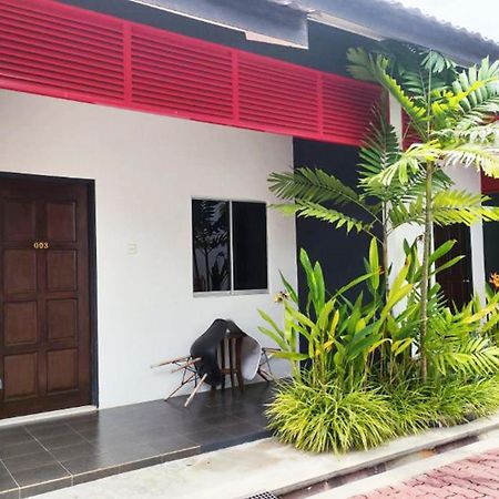 Anjung Villa Pantai Cenang  Exterior photo