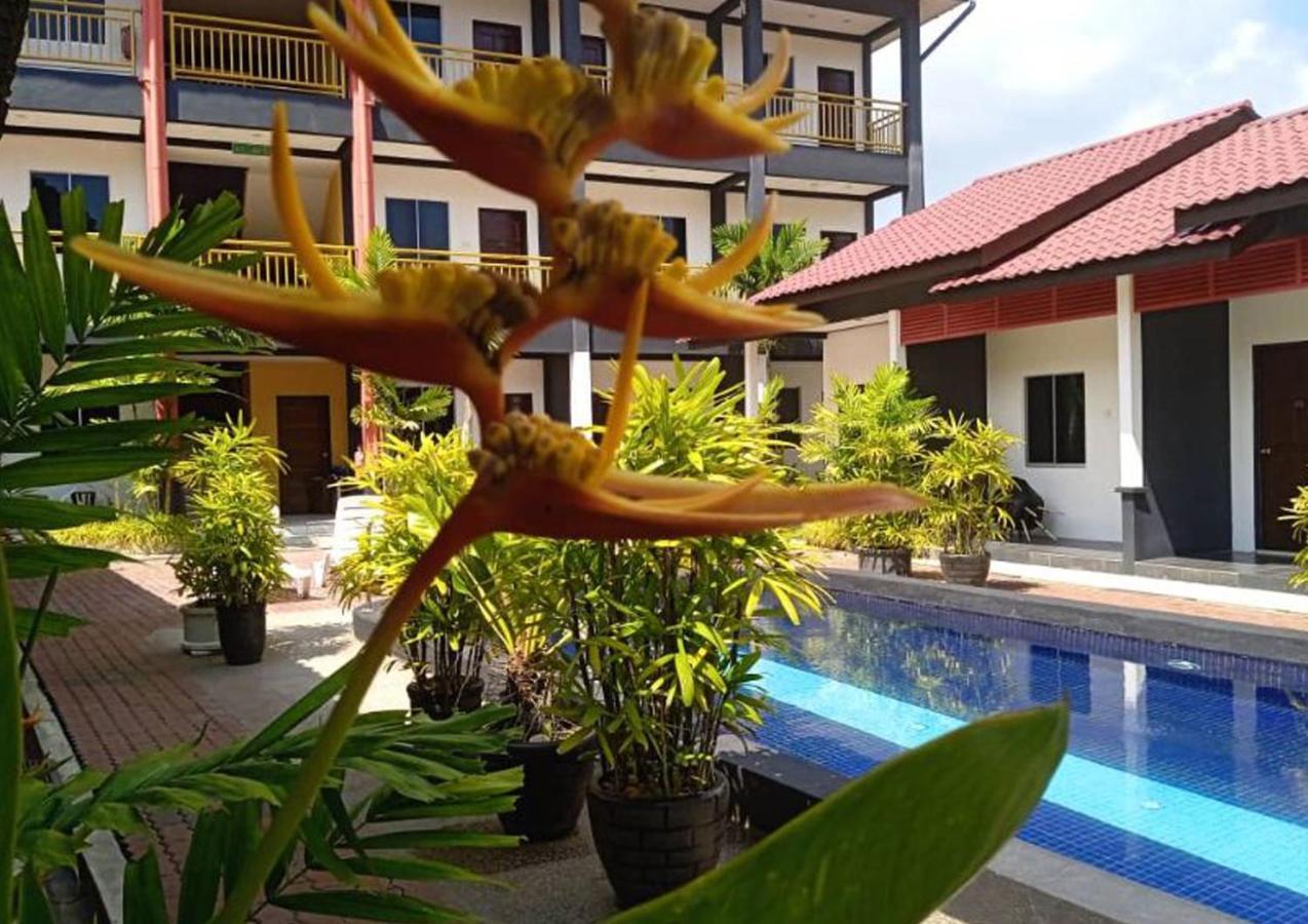 Anjung Villa Pantai Cenang  Exterior photo