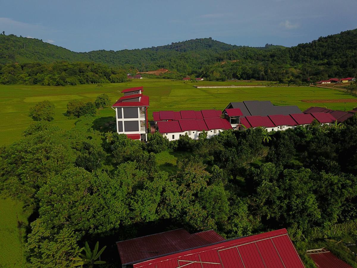 Anjung Villa Pantai Cenang  Exterior photo